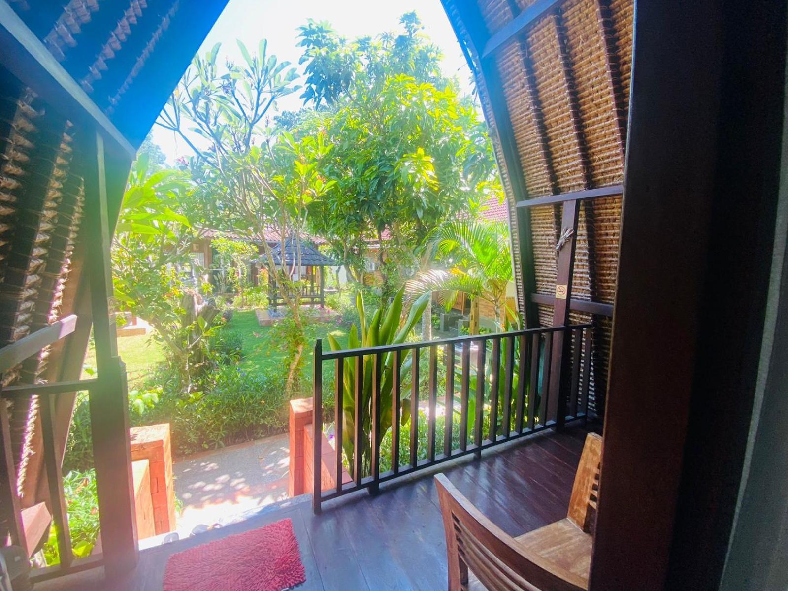 La Nusa Penida Homestay By Bijak Toyapakeh Exterior photo